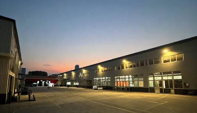 如何在注重成本控制的项目中执行问题？